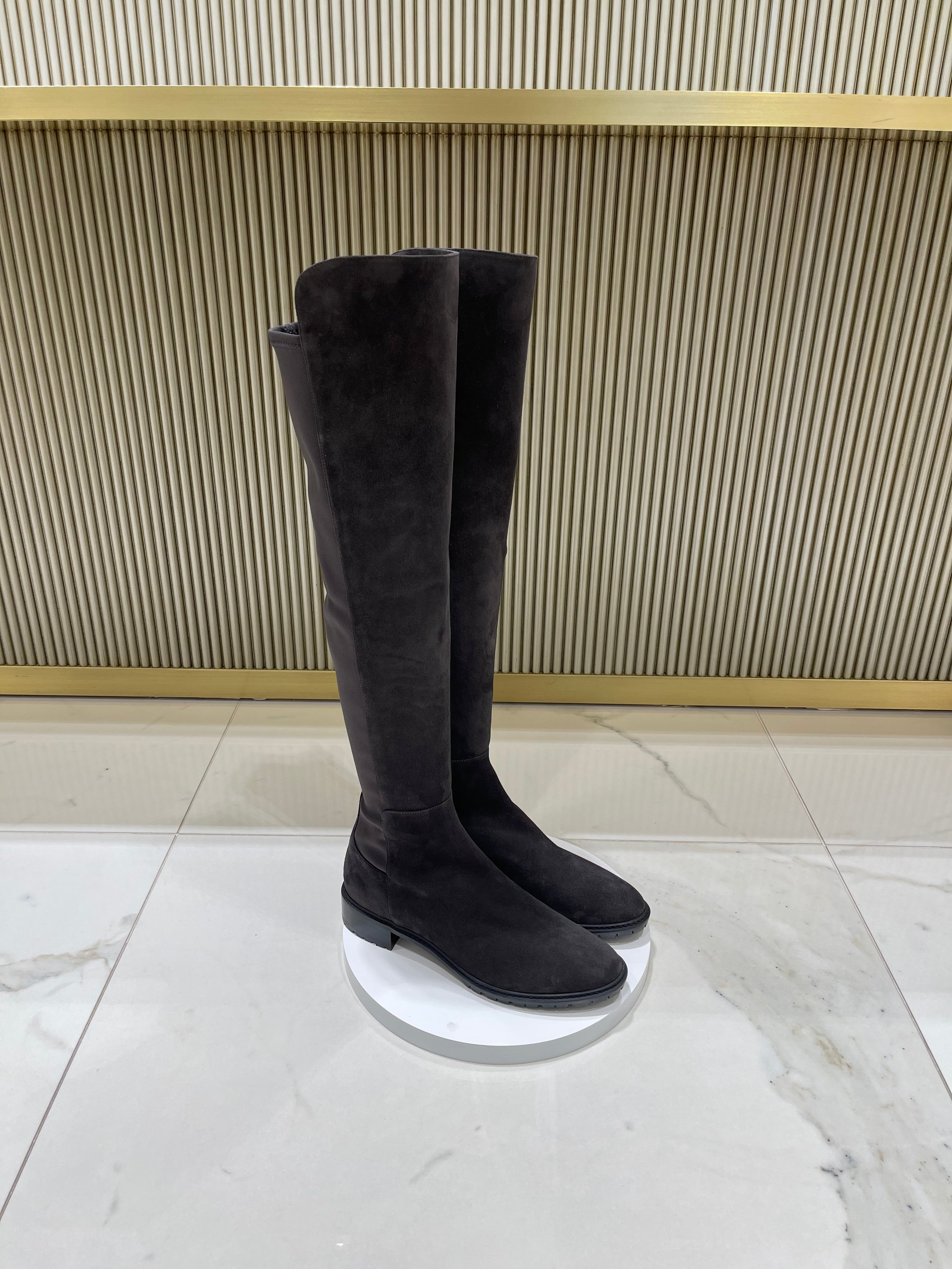 5050 CITY BLOCK BOOT BLACK SUEDE Stuart Weitzman Roermond