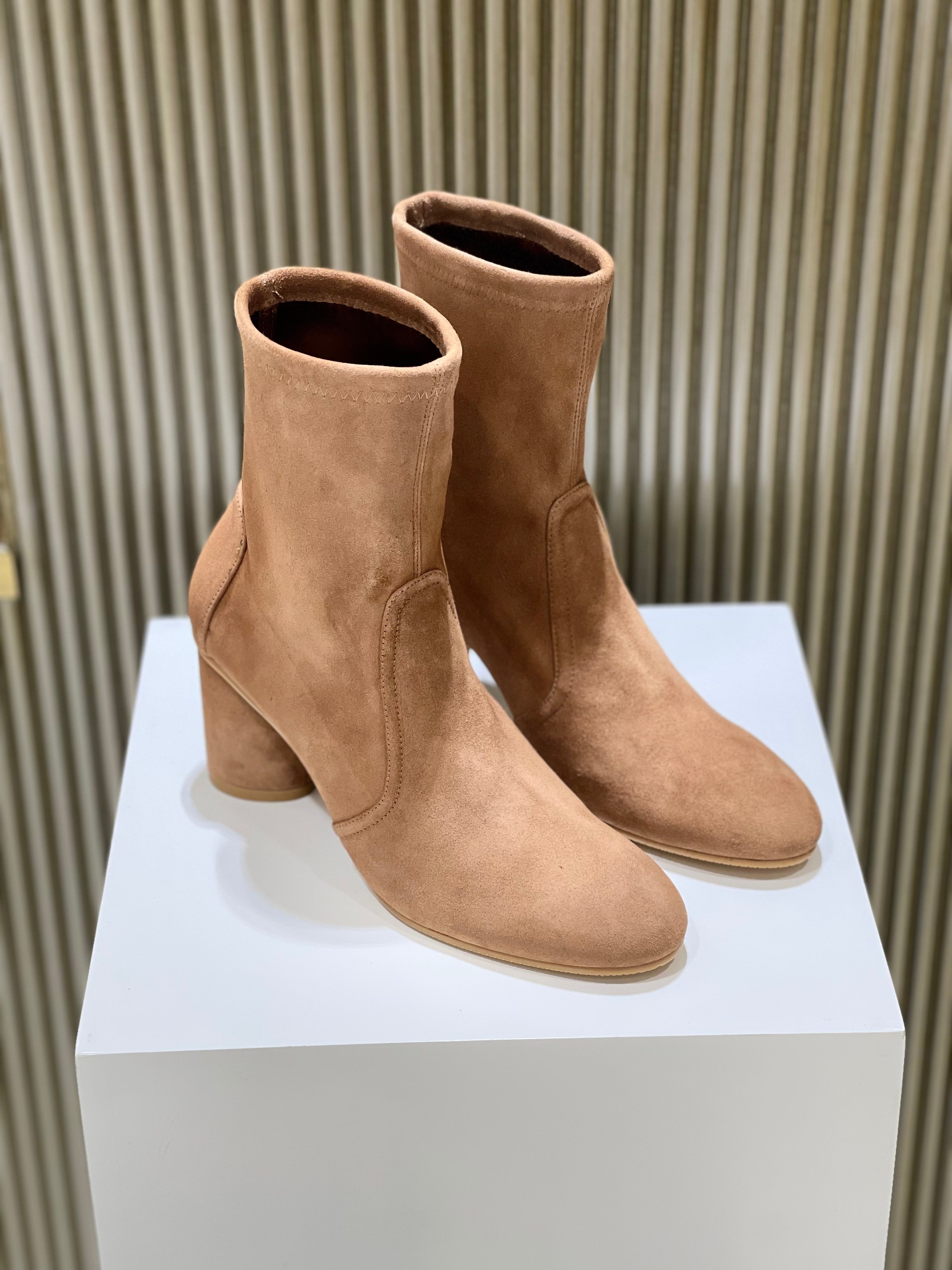 stuart weitzman martine boots